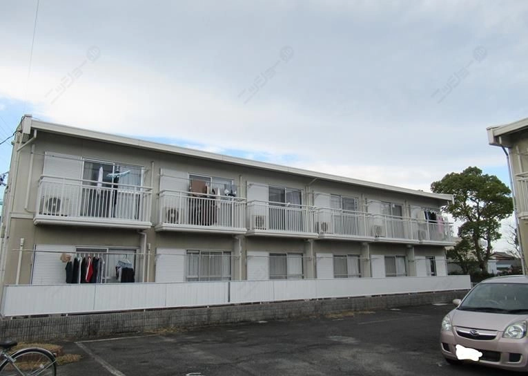 アミー　Ａ棟の外観