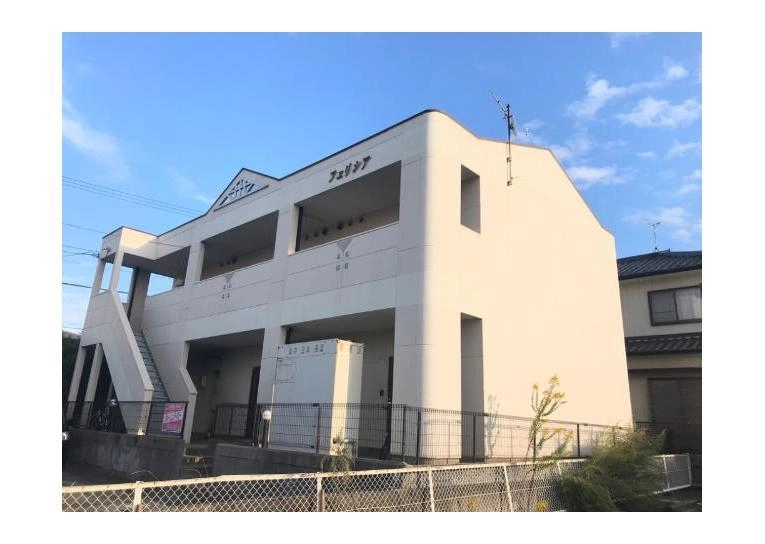 フェリシアの外観