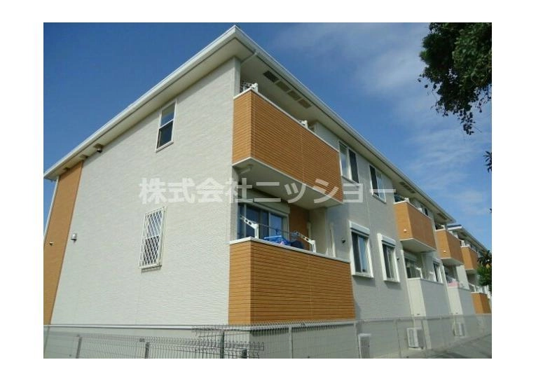 スター・ドラゴンＢの外観