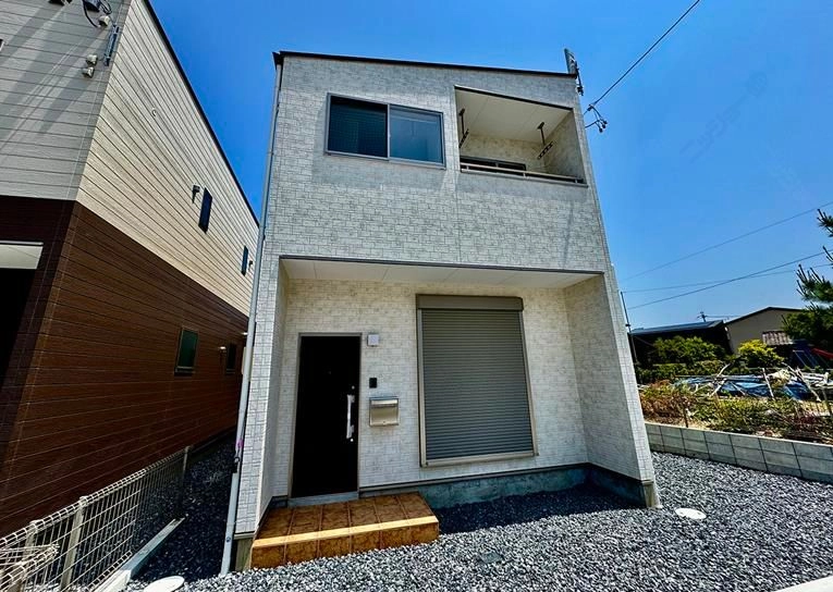 ヴェノスェルテ B棟の外観