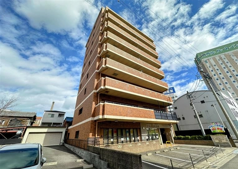 外観写真 ※写真は同型モデルの場合もございます