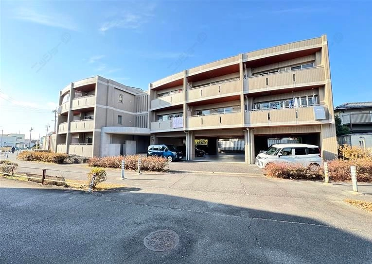 Raffine清華の外観