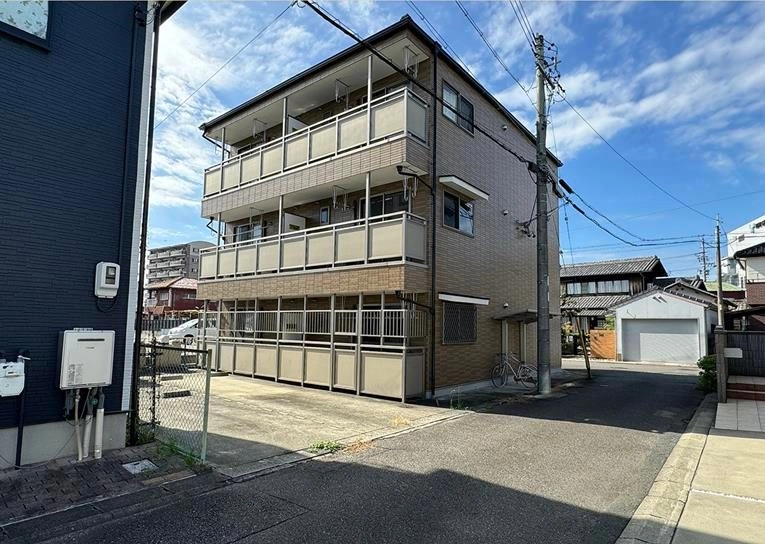 外観写真 ※写真は同型モデルの場合もございます