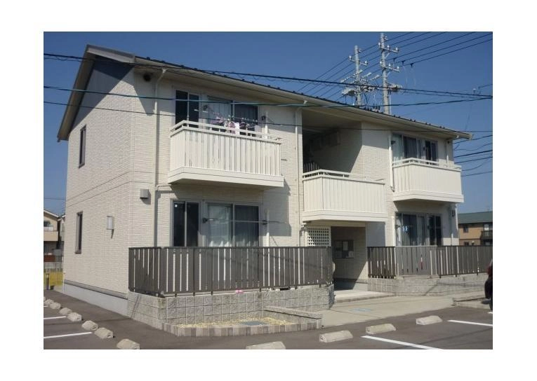 ピアチェーレK　C棟の外観