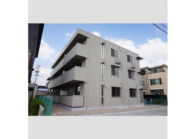 アクシスの外観