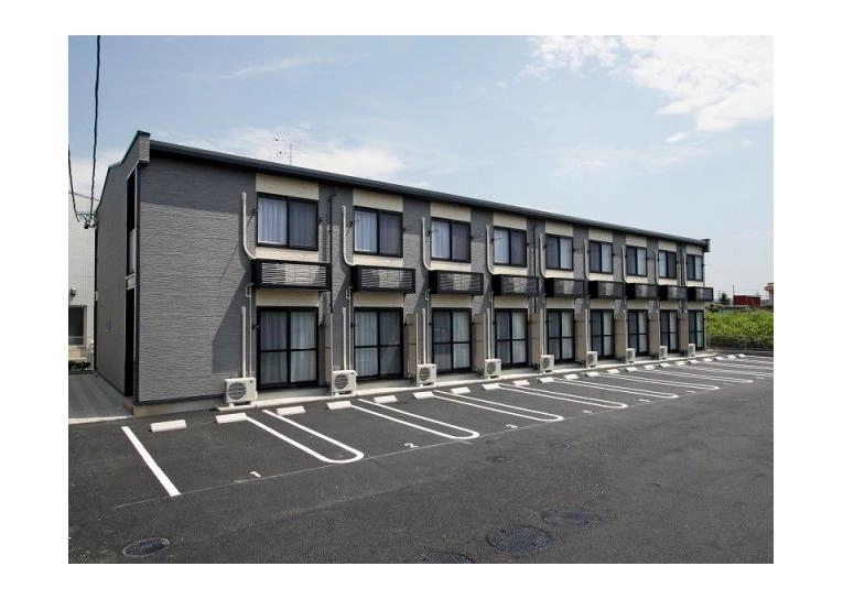 レオパレスドマーニ　サルーテの外観