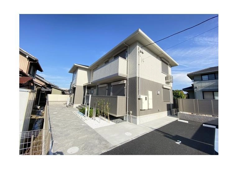 プリメーラ　WESTの外観