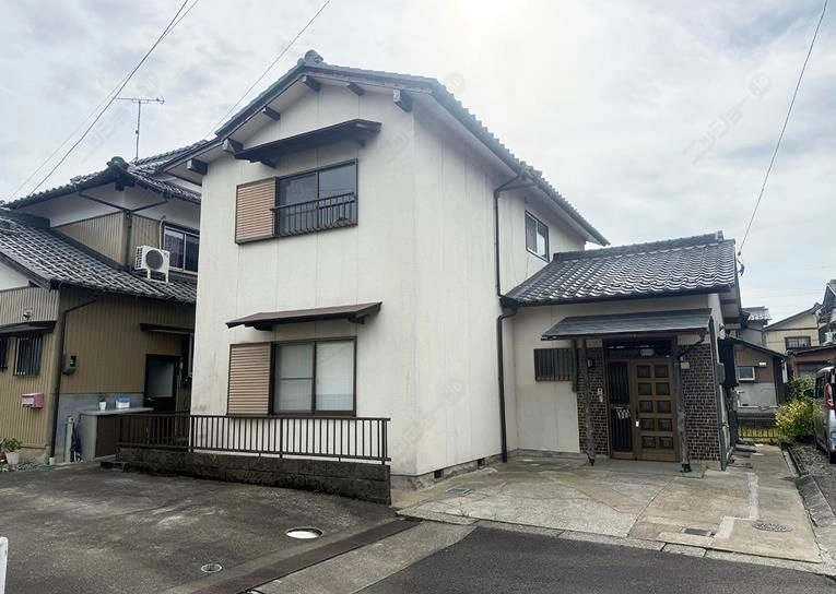 白金貸家の外観