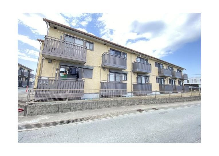 リビングタウンいせ　Jの外観