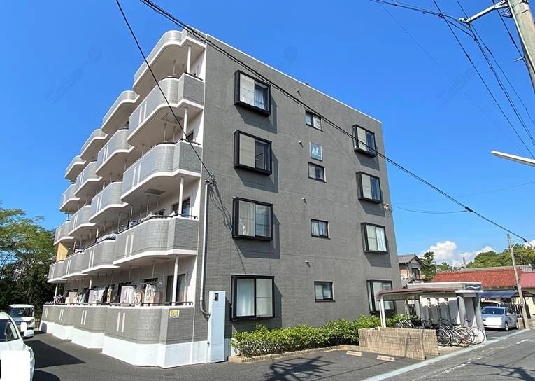 ヴァンベール新舞子の外観