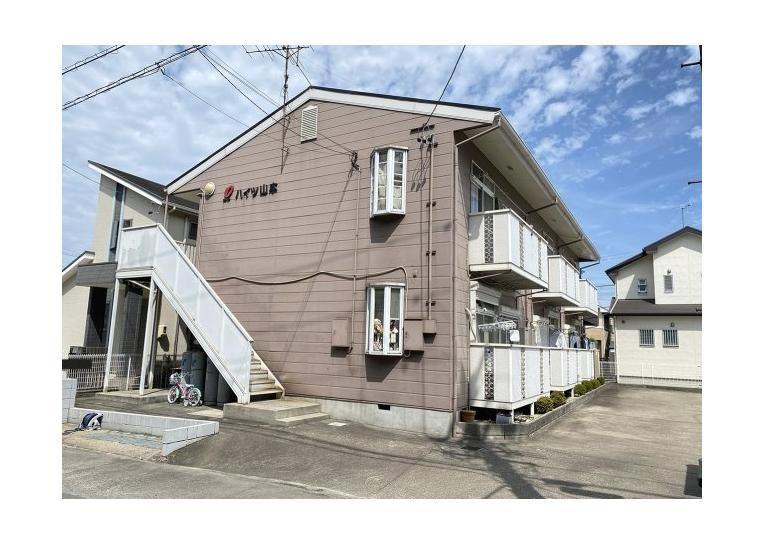 ハイツ山本の外観