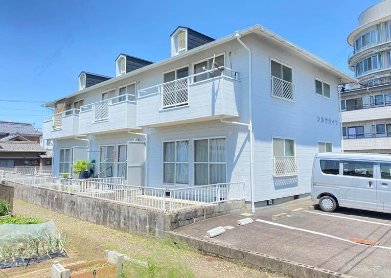 シルクハイツの外観