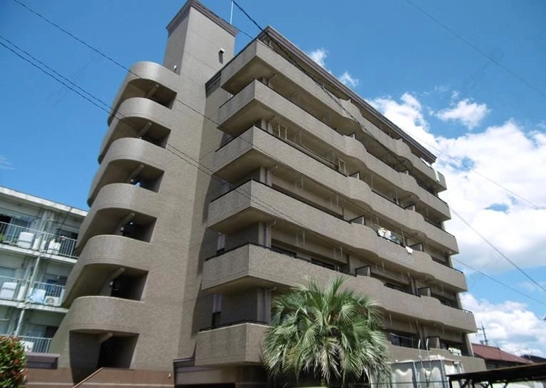 マンション　ベルエアの外観