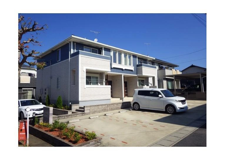 エムズステージⅢの外観