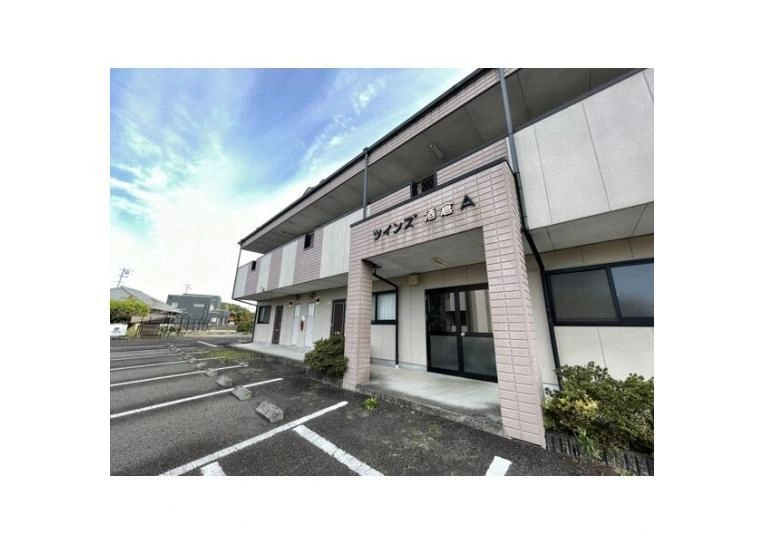 ツインズ酒倉Aの外観