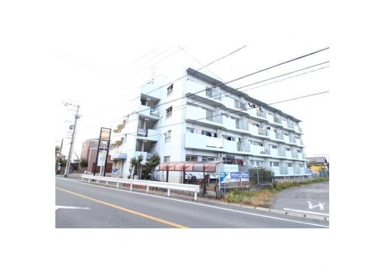 シャトー松葉の外観