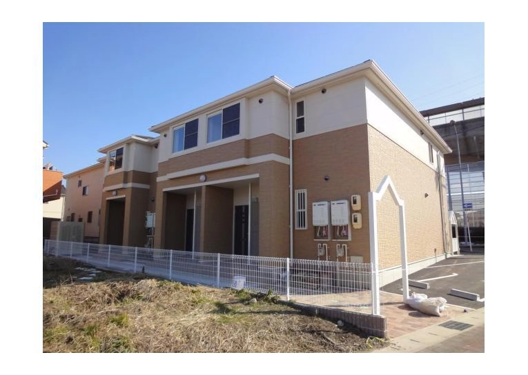 ウエストシティーの外観