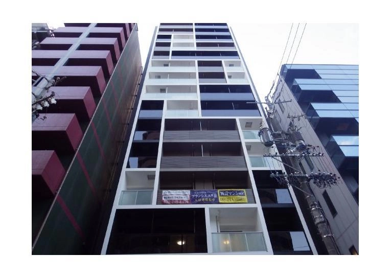 ブランシエスタ泉の外観