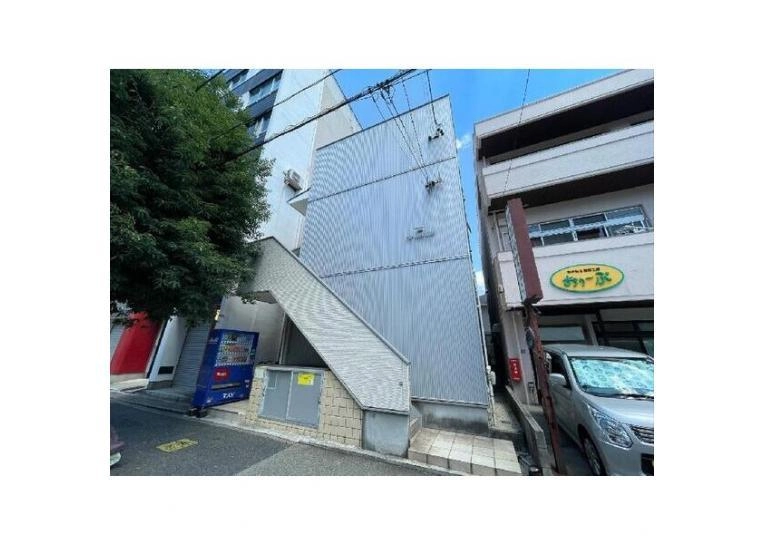 GPラヴァーズの外観