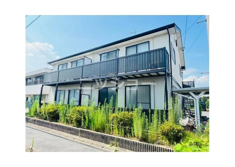 アンプルールブワ Iの外観