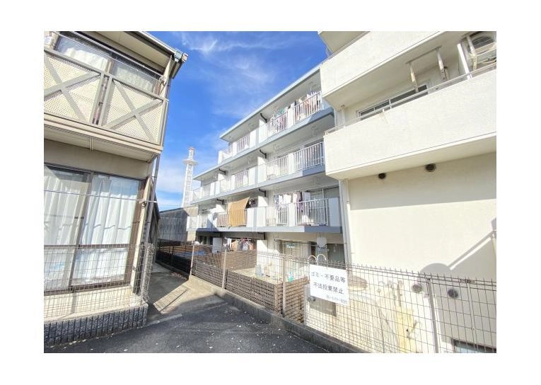 ハイネス牧の外観