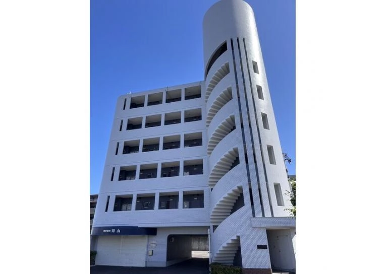 ダイコウビルの外観