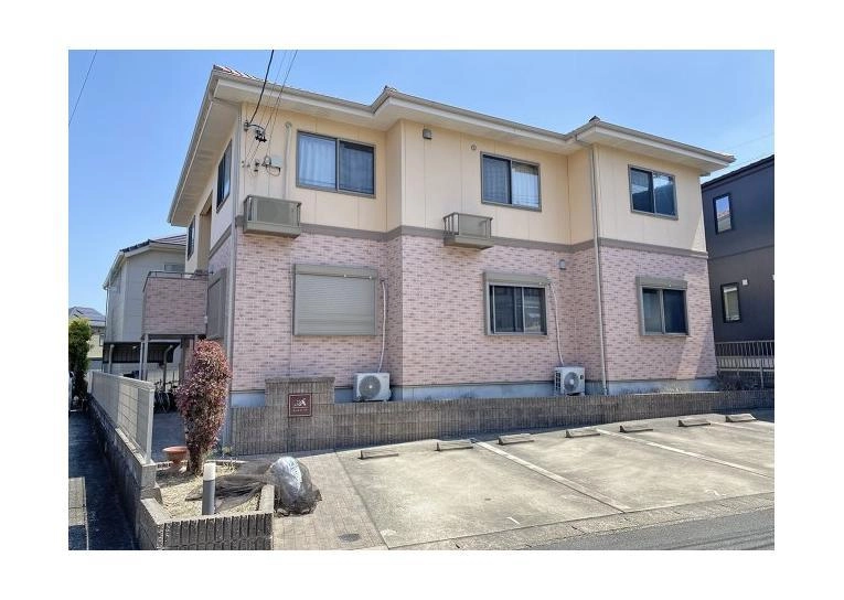 ルース リーリヤの外観