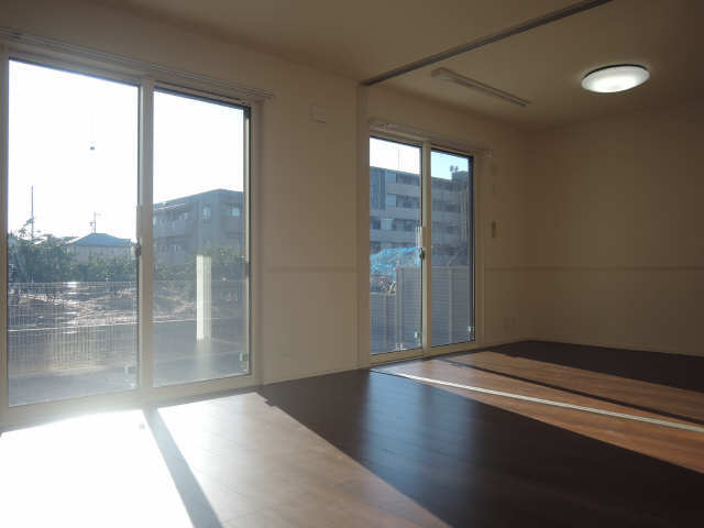 室内（同型）
