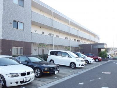 CENTRAL FERS 1階 駐車場
