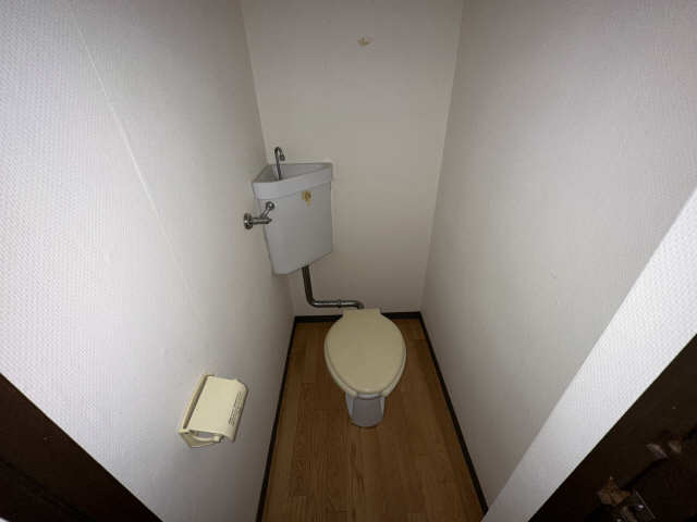 メゾンアイチ 1階 WC
