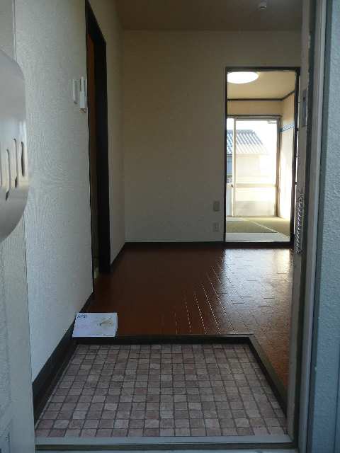 サンクレスト篠田 2階 玄関