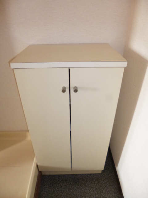 シューズボックス