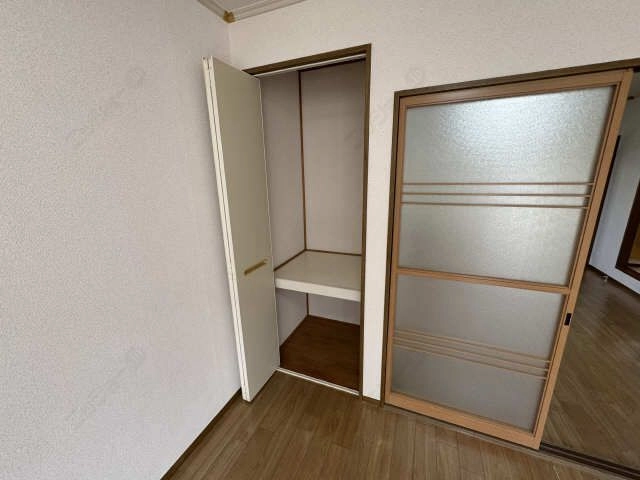 南西洋室収納