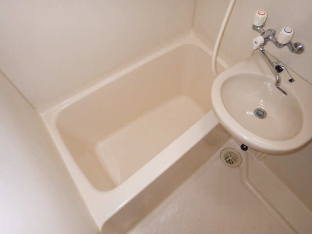 ウインバードＭ・Ｋ 4階 浴室