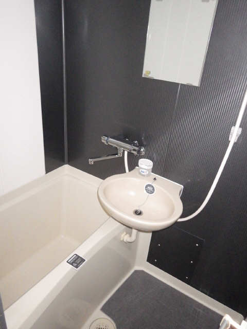 ユーフォニア岩塚 2階 浴室
