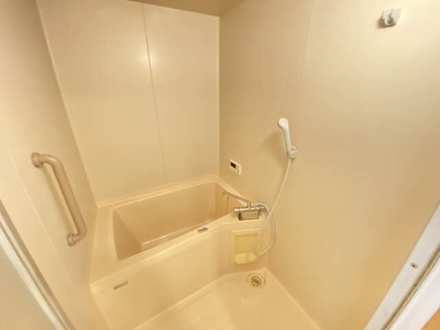 クリスタルハイツ 2階 浴室