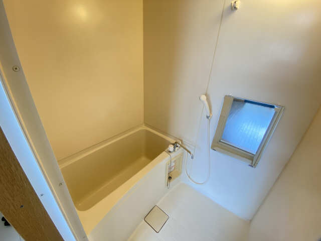 Ｃ－ＦＯＲＥＳＴ 2階 浴室