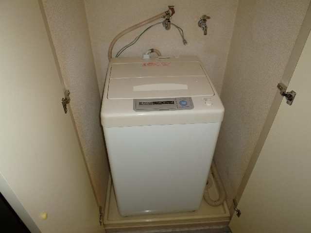 朝日プラザ名古屋ﾀｰﾐﾅﾙｽｸｴｱ 3階 洗濯機置場