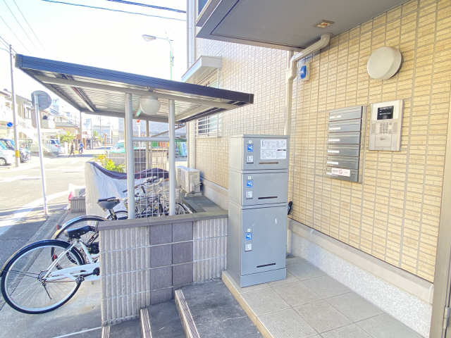 宅配ボックス