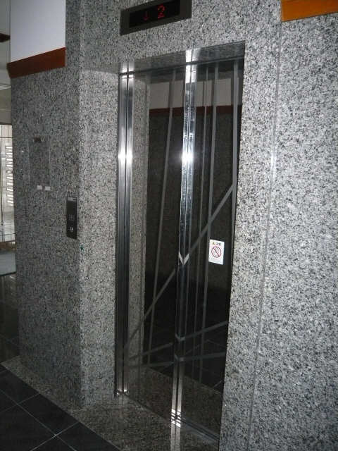 オベリスク寿 8階 エレベーター