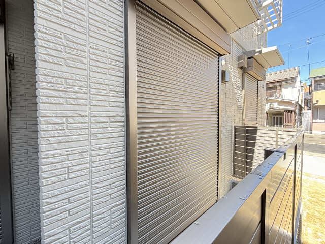 シャッター雨戸