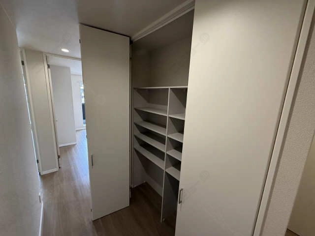 廊下収納1