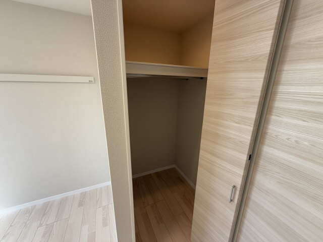 寝室ウォークインクローゼット