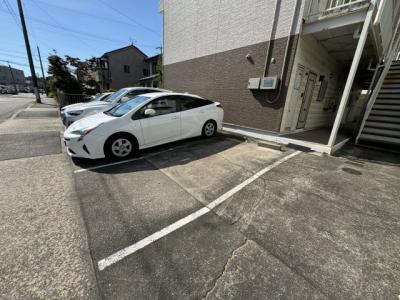 コーポ二村 2階 駐車場