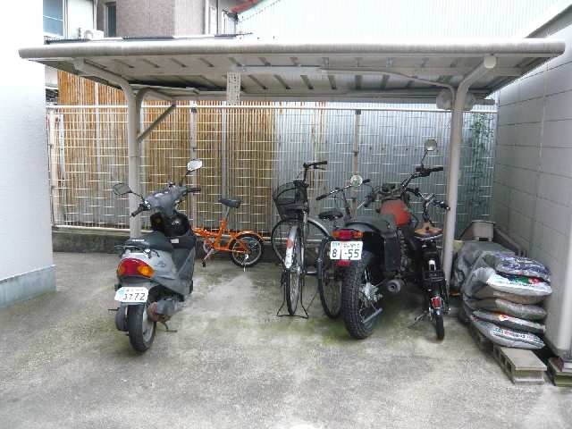 バイク置き場