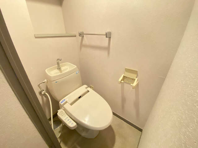 エルネックス本山 1階 WC