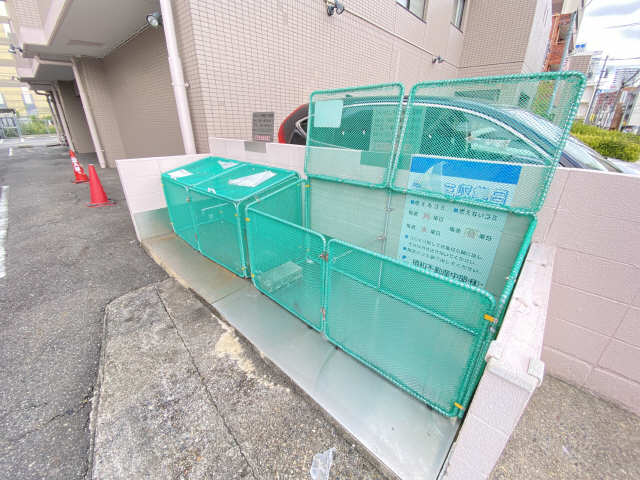 ゴミ置き場