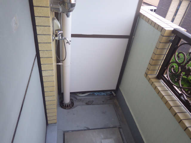 富士レイホービル第２ 3階 洗濯機置場