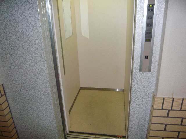 エレベーター