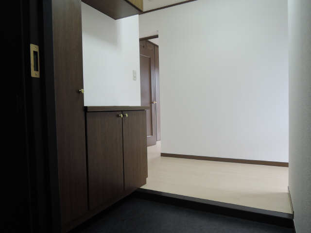 コンフォートヤマト 2階 玄関